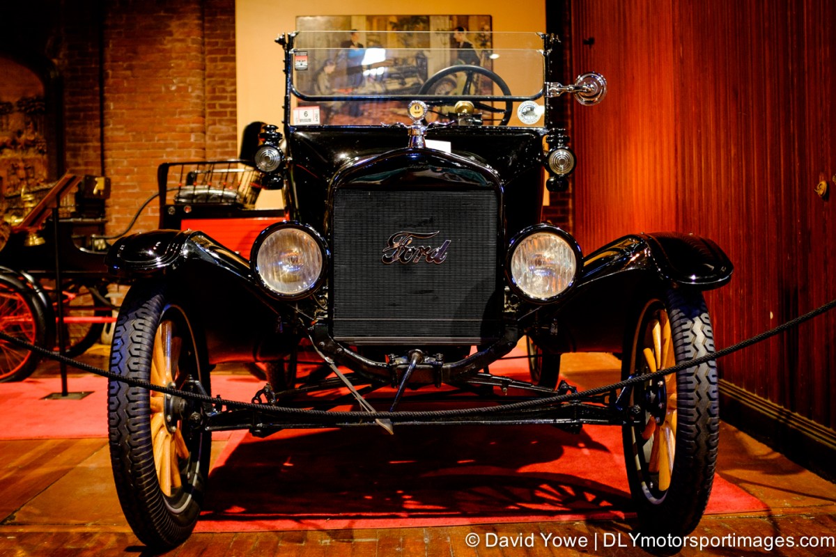 2014 Larz (Ford Model T)